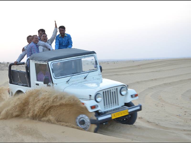 jaisal desert safari in Jaisalmer